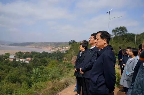 640.webp (1) 640.webp (1)