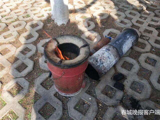 老人掉下河