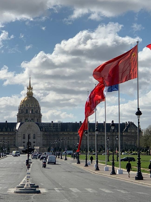 时政新闻眼丨尼斯夜谈、战机护航、凯旋门迎宾,一场特殊之访来了 时政新闻眼丨尼斯夜谈、战机护航、凯旋门迎宾,一场特殊之访来了