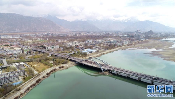 （西藏民主改革60周年）（14）路见西藏