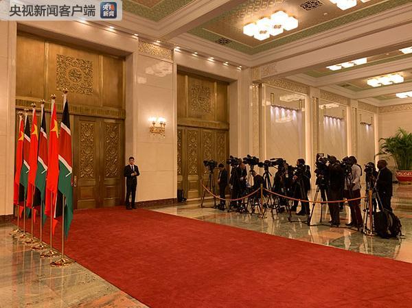 时政新闻眼|新纪录!习近平主席一天会见了14位领导人