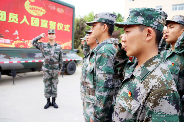 2f0274b019d9a16315f878cb96a4f7cc.jpg 416997399887570824.jpg