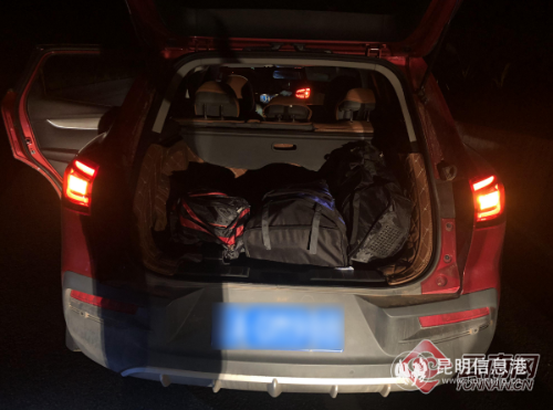 00300681050_953593ff