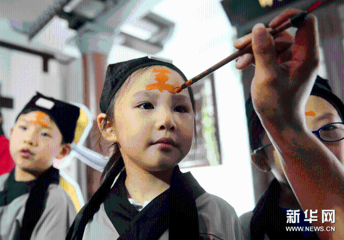 【网络中国节•端午】读古今佳作 话端午习俗 【网络中国节•端午】读古今佳作 话端午习俗