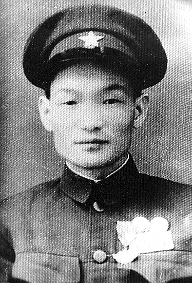 汤景仲:文武兼备指挥员 汤景仲:文武兼备指挥员