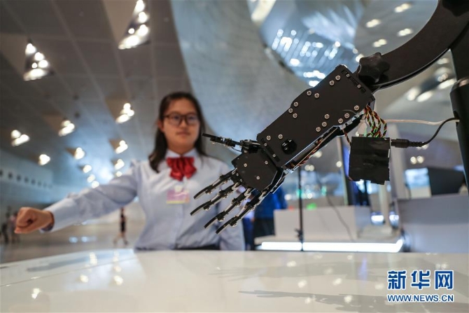 （新华全媒头条·夏季达沃斯论坛·图文互动）（5）携手迈向全球化新时代——夏季达沃斯探寻高质量世界经济之路