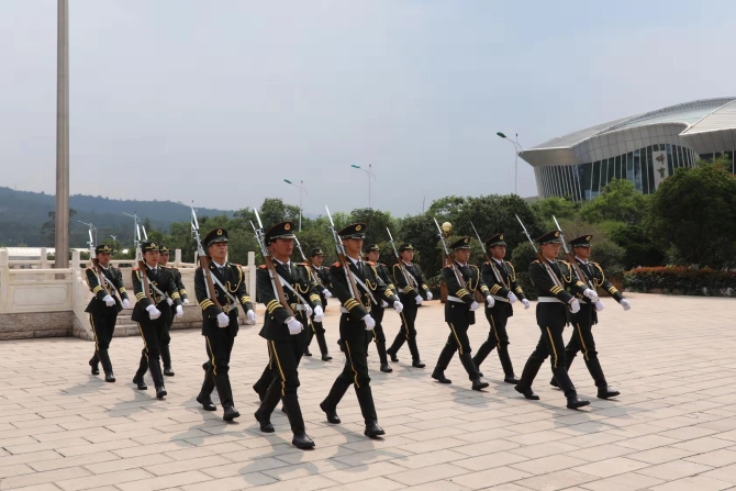 1624616294 1624616294