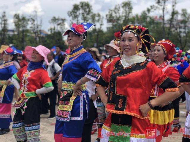 普者黑花脸节