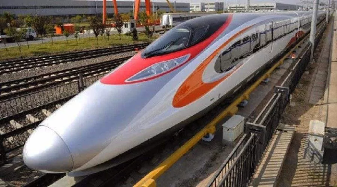 这才是我们同心建设的香港，这才是广大香港青年的模样！