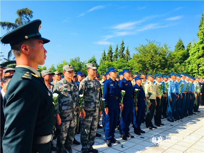 图2 上午10时左右，烈士公祭仪式正式开始