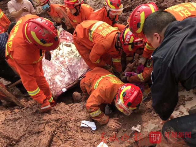 昭通盐津县突发山洪灾害