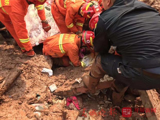 昭通盐津县突发山洪灾害