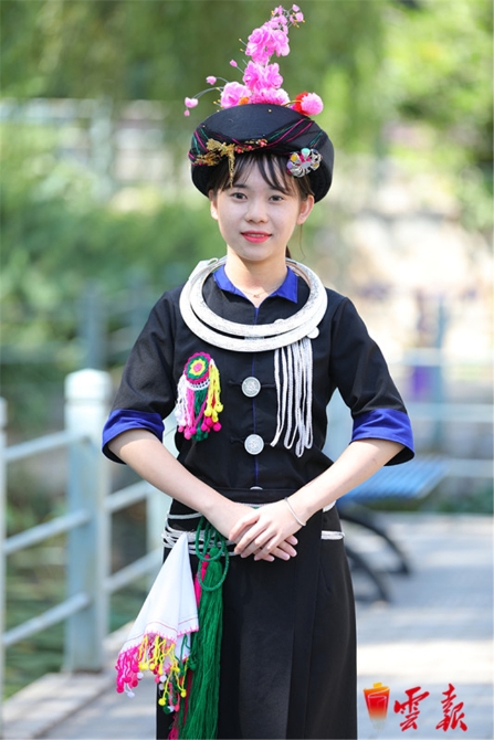 快看!“民族团结”方队里有16朵“云南花”