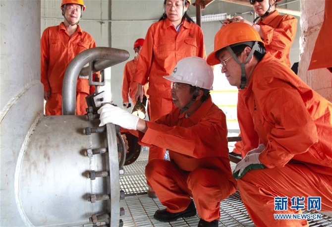 （时代先锋·图文互动）（7）科技报国70载 满腔热情终不悔——记中国科学院院士陈俊武