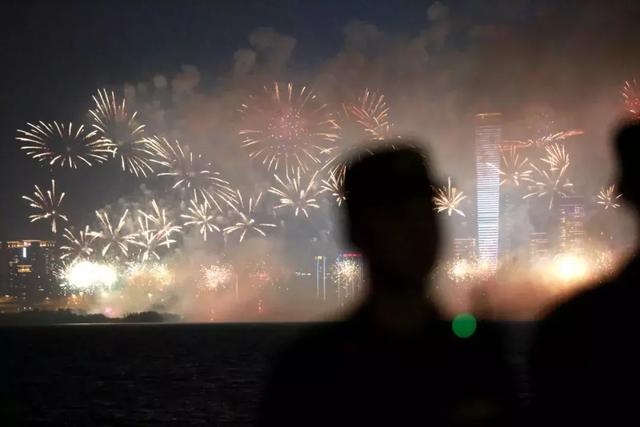 这个国庆，中国军人的身影一直在路上