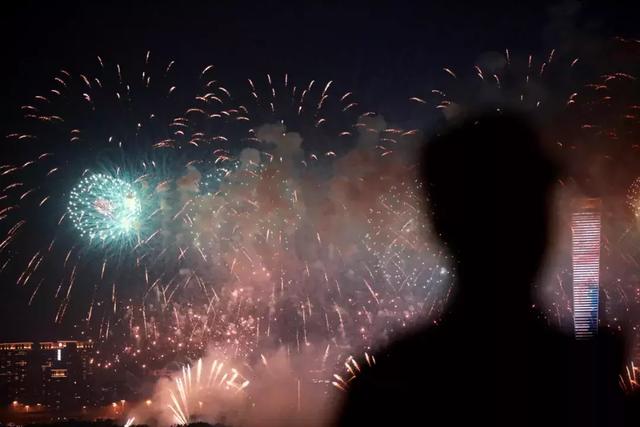 这个国庆，中国军人的身影一直在路上