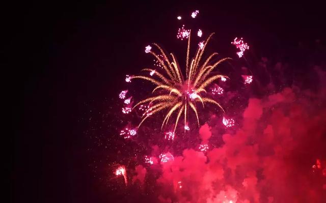 这个国庆，中国军人的身影一直在路上