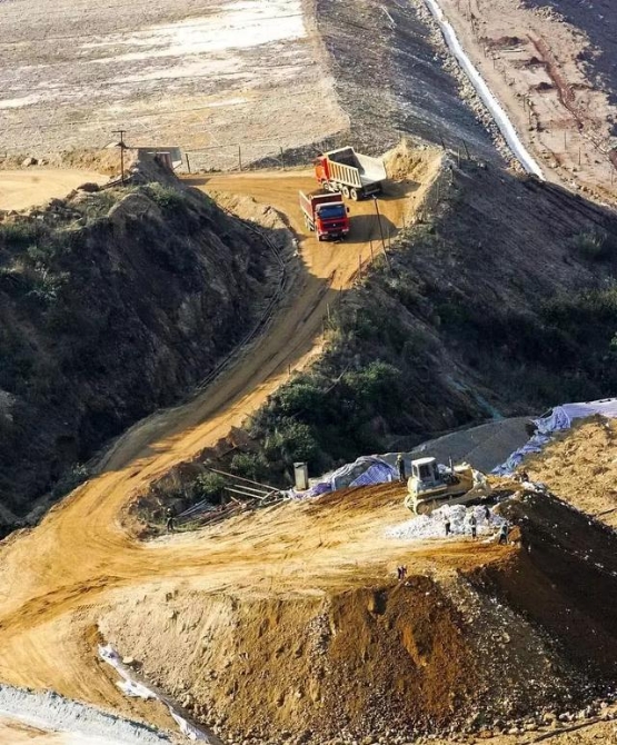 核心技术不再受制于人!中国新能源汽车产业雄起