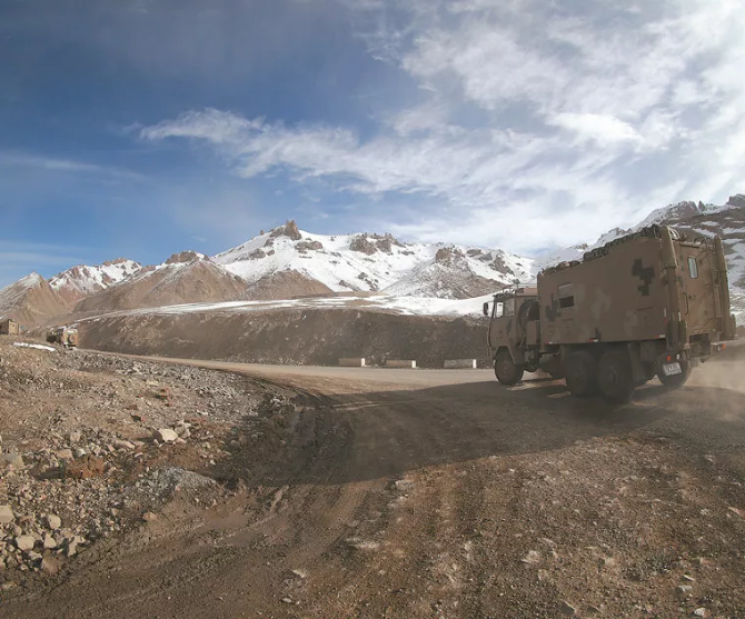 70年边防交通发展|曾经8天8夜的探亲路,如今只需12小时 70年边防交通发展|曾经8天8夜的探亲路,如今只需12小时