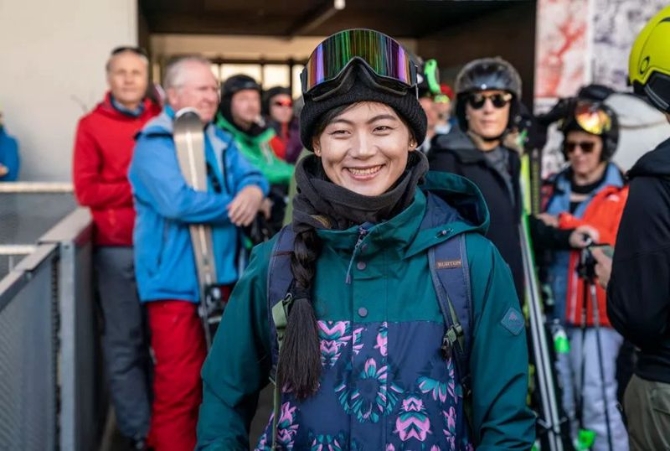 瑞士LAAX滑雪度假区宣布中国单板滑雪运动员、冬奥银牌得主、世界滑雪冠军刘佳宇成为其代言人 瑞士LAAX滑雪度假区宣布中国单板滑雪运动员、冬奥银牌得主、世界滑雪冠军刘佳宇成为其代言人