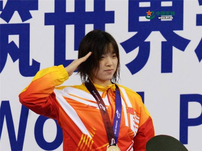 破纪录拿金牌,这些中国军人让人服气!