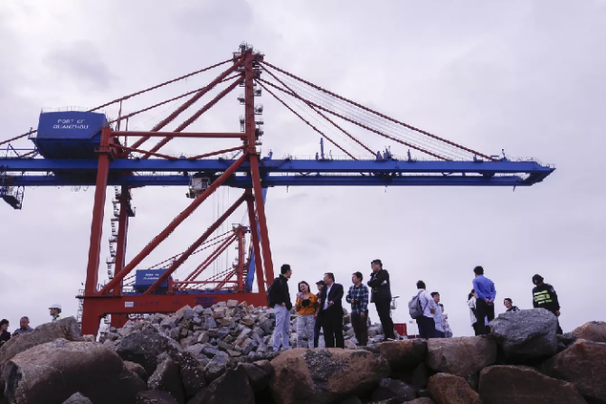 “船”针引线,他们在海上绣了一幅“丝路图” “船”针引线,他们在海上绣了一幅“丝路图”