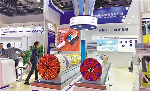 中国高铁:智能触手可及