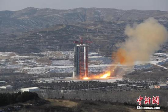 北京时间12月20日11时22分，中国在太原卫星发射中心用长征四号乙运载火箭，以“一箭九星”的方式成功发射中巴地球资源卫星04A星、赠埃塞俄比亚微小卫星以及“天琴一号”技术试验卫星等9颗卫星。 中国空间技术研究院供图