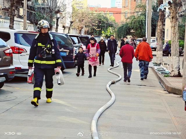 新闻路着火2.jpg
