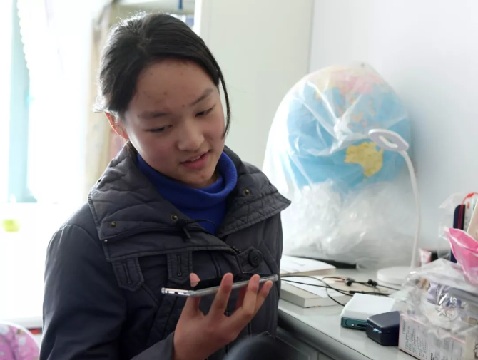 14岁女孩写给医生父亲的一封家书:“没有一个冬天不可逾越” 14岁女孩写给医生父亲的一封家书:“没有一个冬天不可逾越”