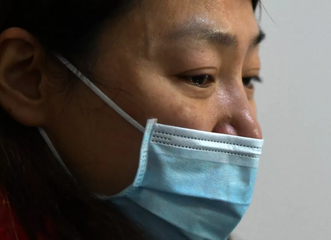 14岁女孩写给医生父亲的一封家书:“没有一个冬天不可逾越” 14岁女孩写给医生父亲的一封家书:“没有一个冬天不可逾越”