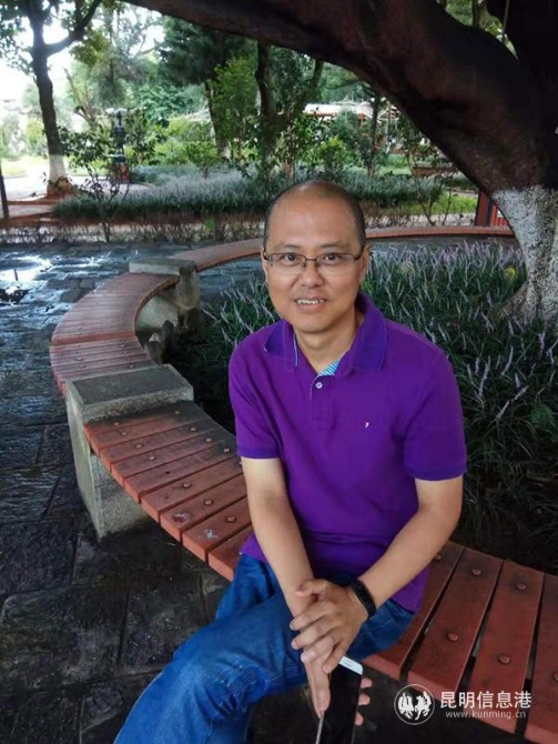 第五届滇云网络文学大赛一等奖获奖者“耳朵” 第五届滇云网络文学大赛一等奖获奖者“耳朵”