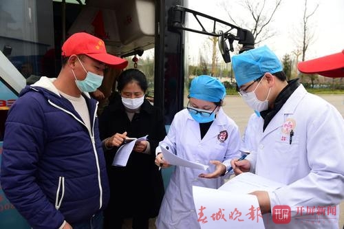 曲靖市首批186名农民工复工5.jpg