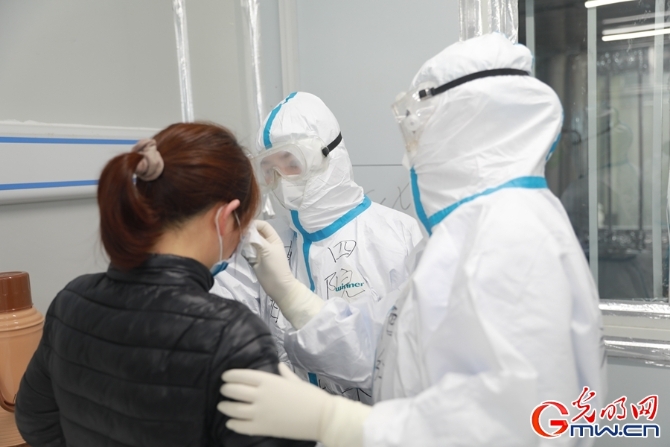 雷神山医院ICU病房投入使用 当天收治患者近600人 雷神山医院ICU病房投入使用 当天收治患者近600人