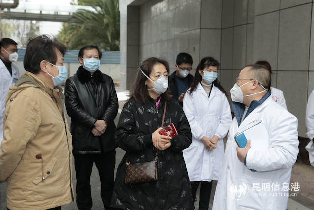 谷欣副院长陪同国务院督导组现场督导。供图