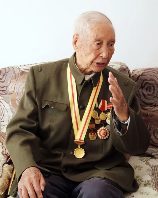 640.webp (7) 640.webp (7)