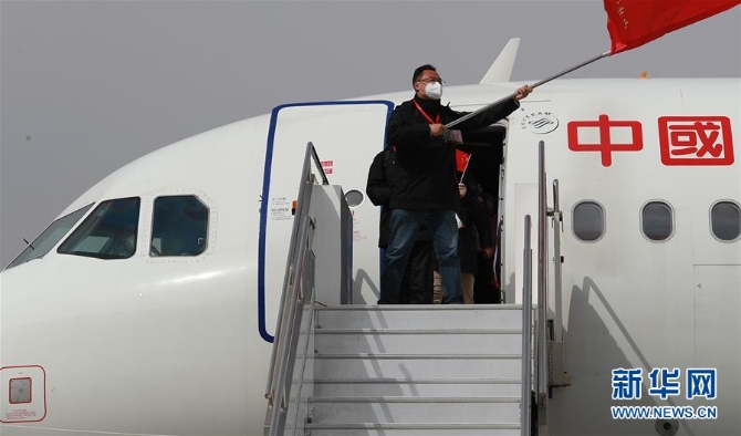 (抗疫一线群英谱·图文互动)不负生命之托——记甘肃第一批援助湖北医疗队队长蔡辉