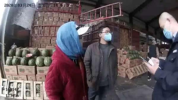 2人故意隐瞒出境史被拘！.jpg