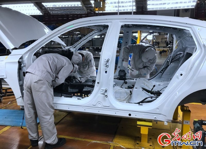 图片故事丨解封前的武汉有序重启,我们期待“你”光彩重生! 图片故事丨解封前的武汉有序重启,我们期待“你”光彩重生!