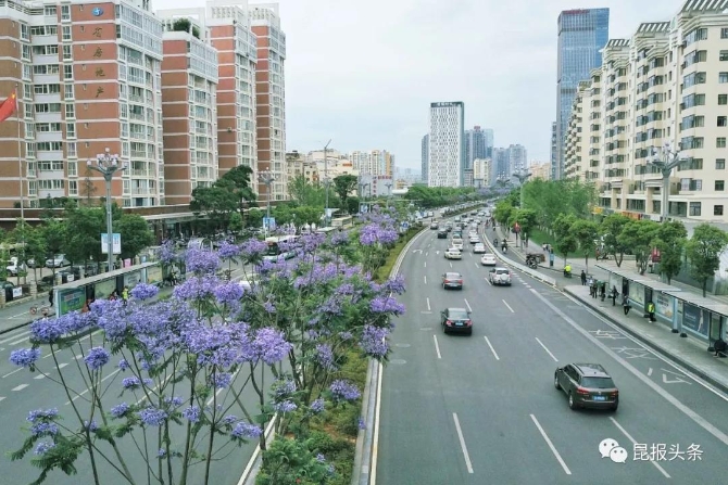 宽敞、美丽的北京路。