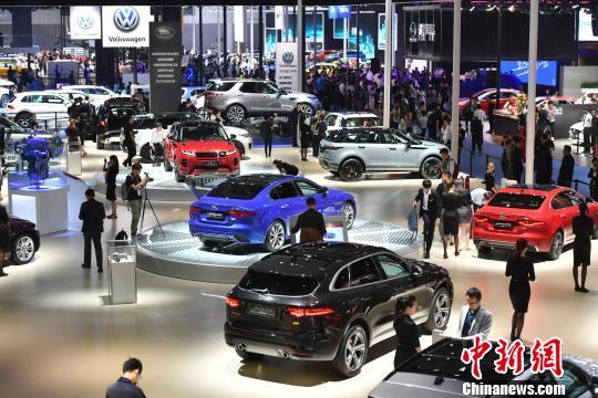 资料图:2019年第二十二届成都国际车展现场。 张浪 摄 资料图:2019年第二十二届成都国际车展现场。 张浪 摄