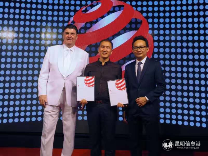 张卫伟院长(中) 张卫伟院长(中)