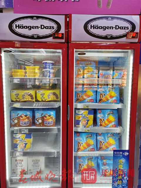 昆明超市冰淇淋断货,部分消暑产品脱销4.jpg