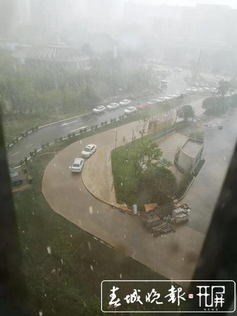 昆明终于下雨4.jpg