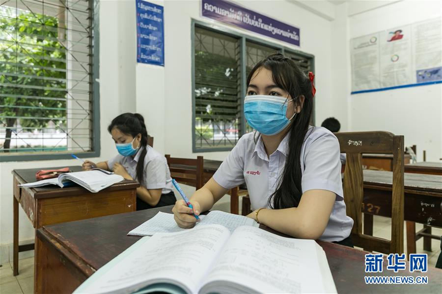 （国际疫情)（5）老挝学生陆续返校复课