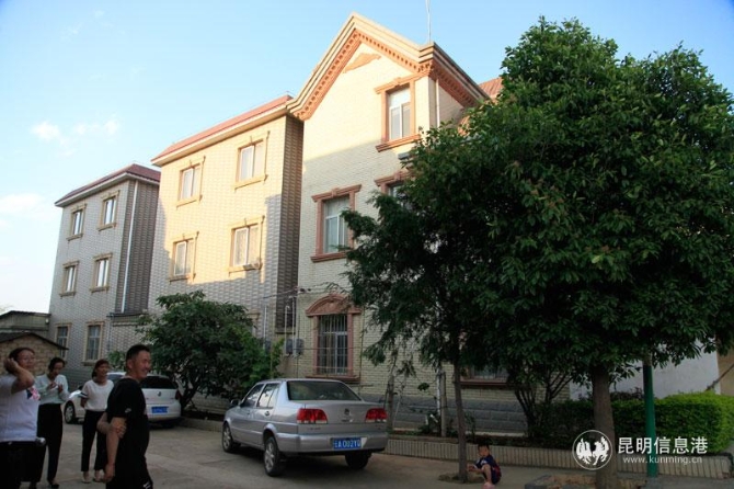 eb930df3052bf2c9146eacf60783ac1