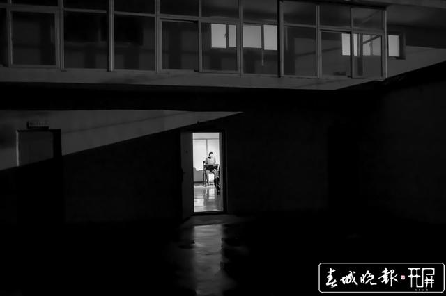 蒋琼波 曲靖 杀死未婚妻和朋友，他潜逃了24年终被抓