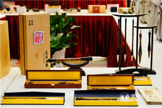 毛笔展示