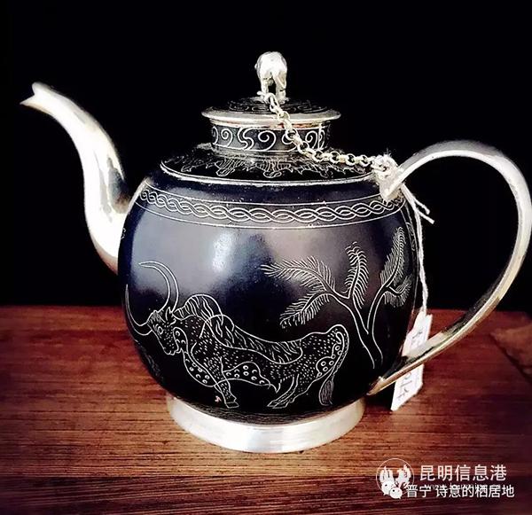 1 乌铜走银茶具