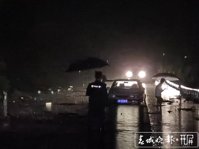 怒江州连降暴雨，福贡县多个乡镇受灾3.jpg